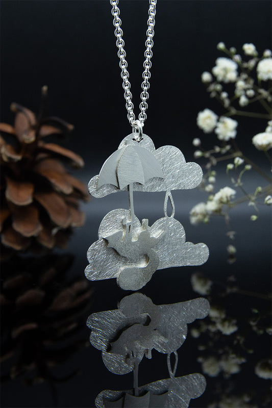 Satumetsän ihmeet - Herra Oravan päiväuni -kaulakoru, hopea