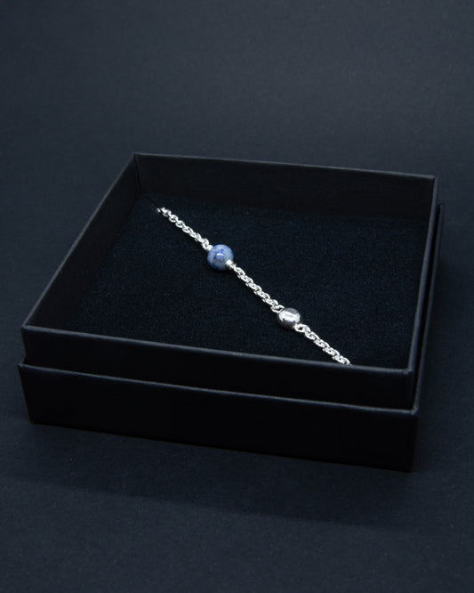 Erilaiset-rannekoru, hopea, sininen spot jaspis