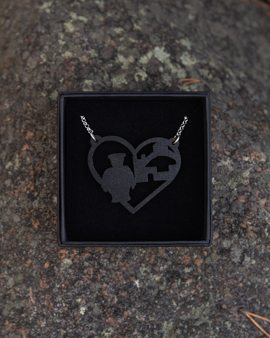 Oulu LOVE -vanerikaulakoru kaamos