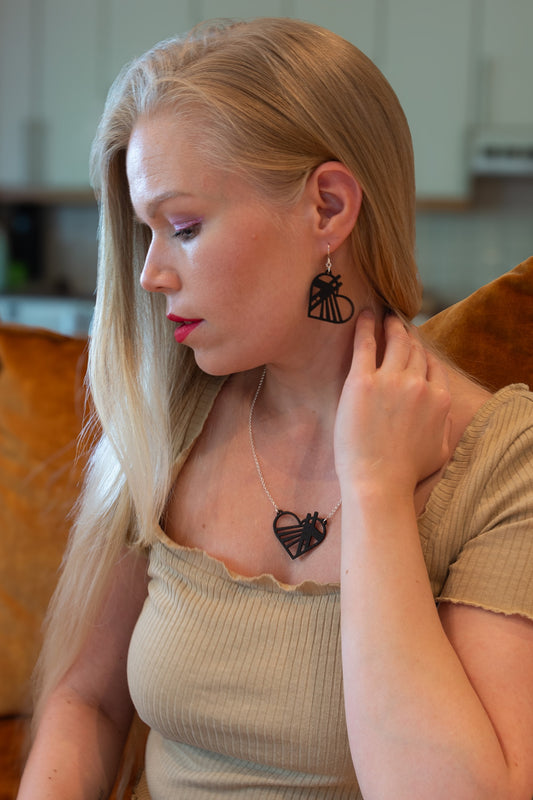 Rovaniemi LOVE - Jätkä-vanerikaulakoru musta