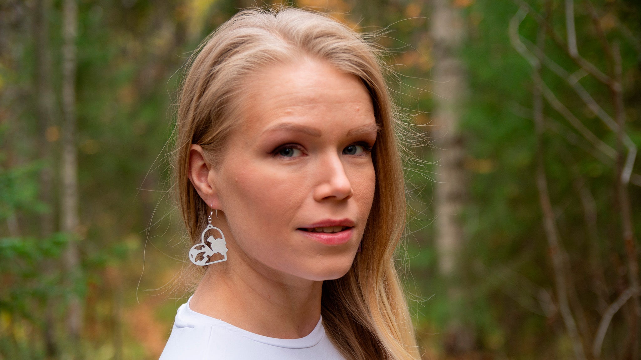 Valvimo-korujen Oulu-aiheisen korumalliston esittelykuva.